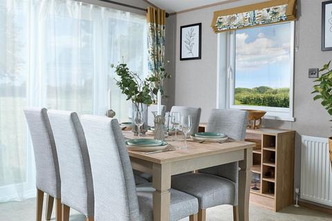 3 bedroom property for sale, Brynteg Country & Leisure Retreat