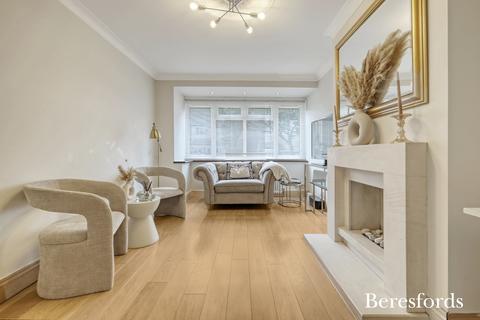 70 Cranham Gardens, Upminster, RM14 1JQ