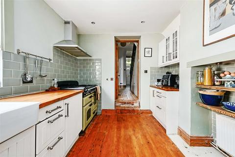 5 bedroom terraced house for sale, Braybrooke Road, Hastings