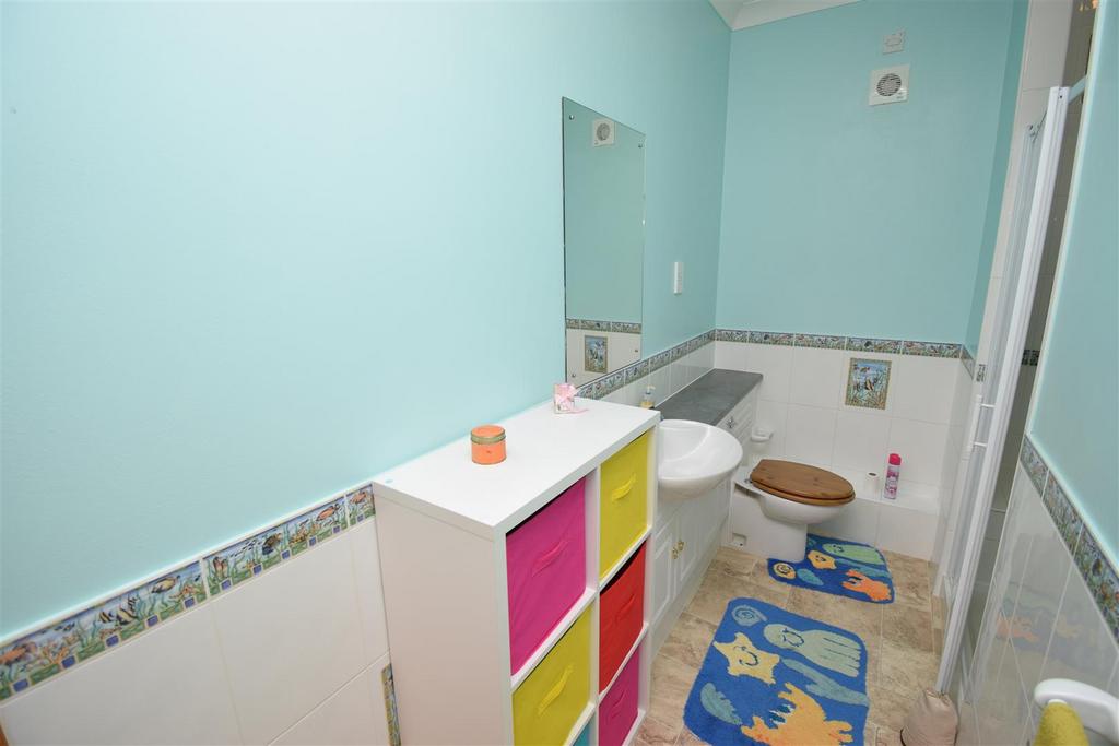 En suite shower room.jpg