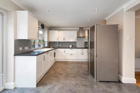 4 Amberley Road, London, SE2 0SF