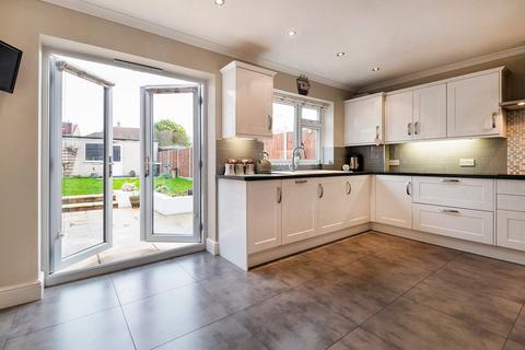 4 Amberley Road, London, SE2 0SF