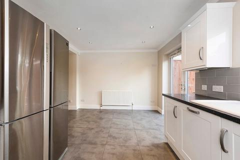 4 Amberley Road, London, SE2 0SF