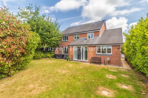 undefined, Greenside, Preston PR4