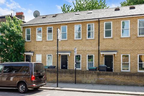 undefined, Woodside Gardens, Tottenham, N17