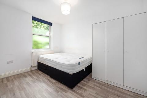 undefined, Woodside Gardens, London, N17