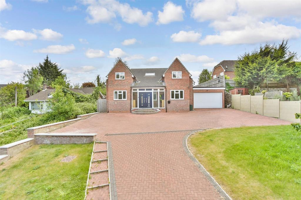Driveway/Parking