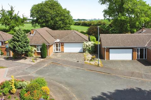 3 bedroom detached bungalow for sale, Walton Close, Kirby Muxloe, LE9