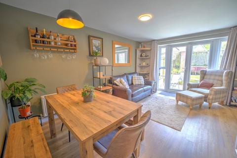 14 Aspen Grove, Burnopfield, Newcastle Upon Tyne, NE16 6QP