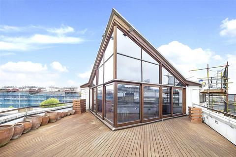 3 bedroom flat to rent, Triangle Court, Three Oak Lane, Shad Thames, SE1