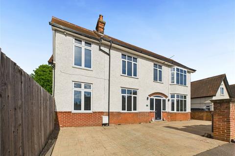 6 bedroom detached house for sale