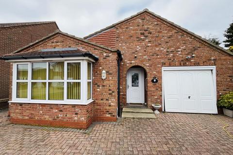 2 bedroom bungalow for sale, Owthorne Grange, Withernsea