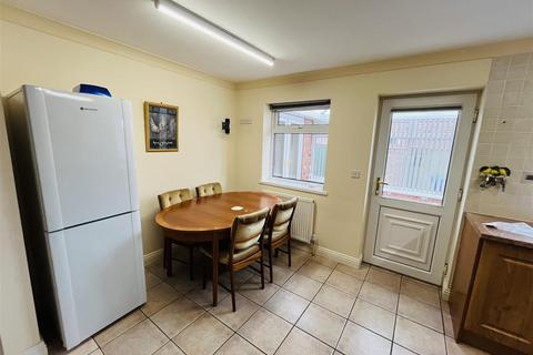 2 bedroom bungalow for sale, Owthorne Grange, Withernsea