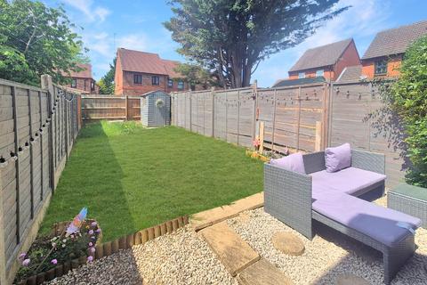 27 Gleneagles Drive, Luton, LU2 7TA