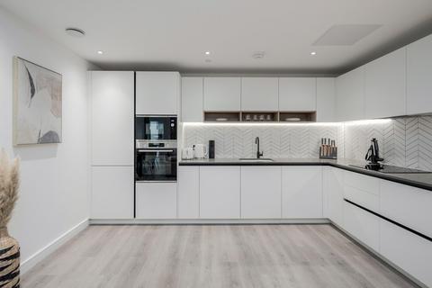 3 bedroom flat for sale, Glenthorne Road, London, W6