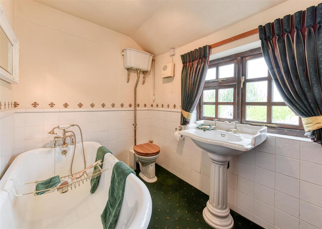 Whiston Cottage-bathroom.jpg