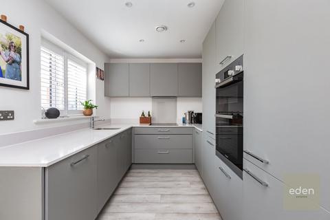 13 Ballard Road, Snodland, ME6 5FW