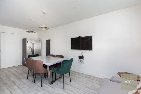 13 Ballard Road, Snodland, ME6 5FW