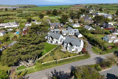 1 Tewedh Place, Rock, Wadebridge, PL27 6FY
