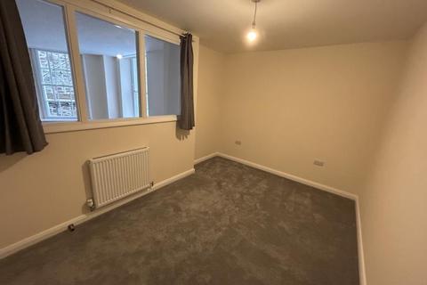 1 bedroom flat to rent, 22-23 High St, Barnstaple, EX31 1BG