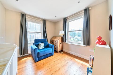 4 Broomfield Place, London, W13 9LB