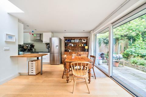 4 Broomfield Place, London, W13 9LB