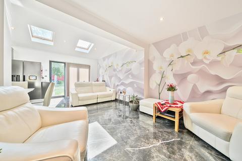 3 bedroom end of terrace house for sale, High Street, St. Mary Cray, Orpington