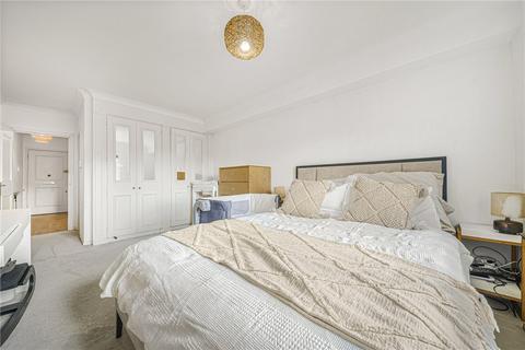 16 Forest Close, Chislehurst, BR7 5QS