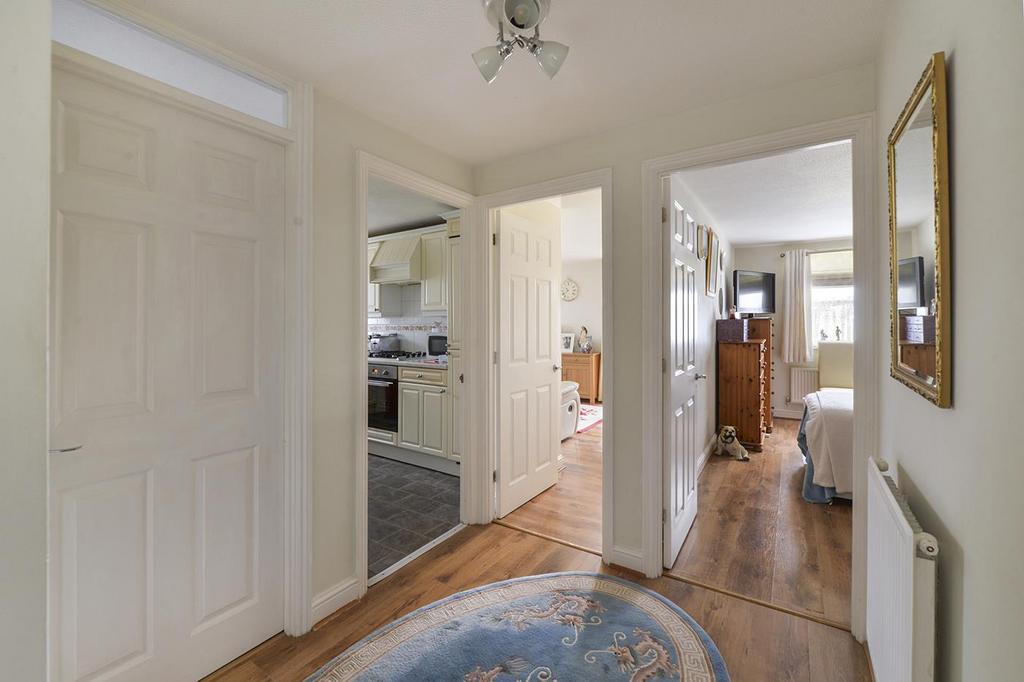 4 Sturmer Ct06.jpg