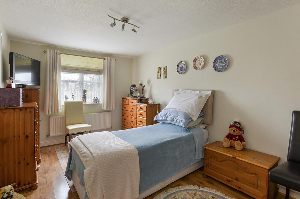 4 Sturmer Ct04.jpg