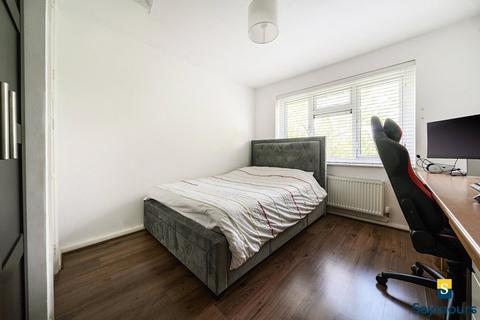 1 bedroom flat for sale, Boxgrove Avenue, Surrey GU1