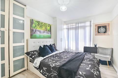 3 bedroom flat for sale, Harrow Road, Wembley, HA9