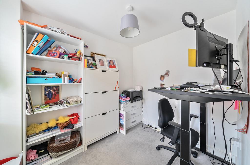 1295482-23-682dcf...