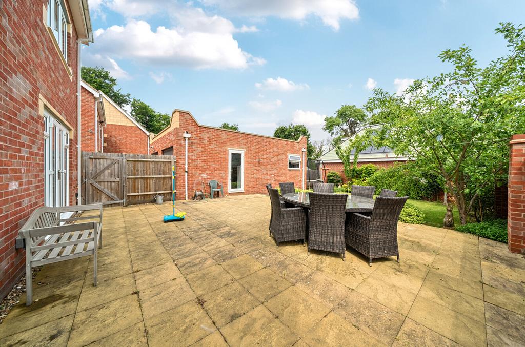 1295482-3-682dc36...