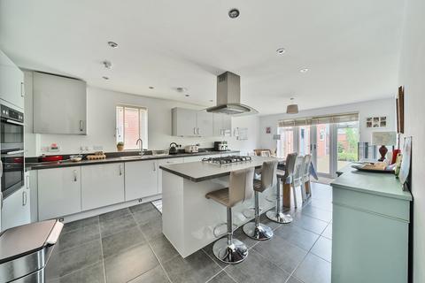 undefined, Trinity Circle, High Wycombe, Buckinghamshire