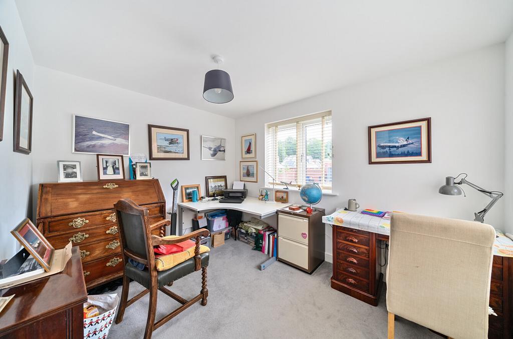 1295482-24-682dcf...