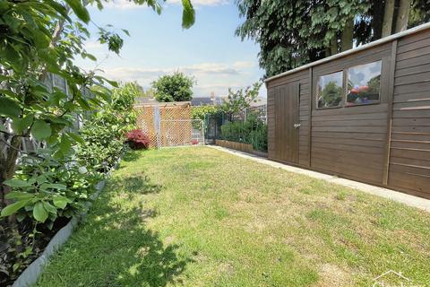 28 Frost Road, Bournemouth, BH11 8HP