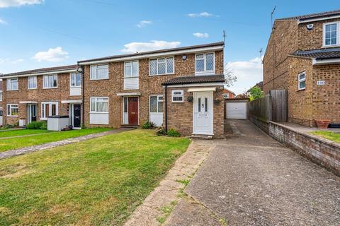 3 bedroom terraced house for sale, Bowmans Avenue, Hitchin, SG4