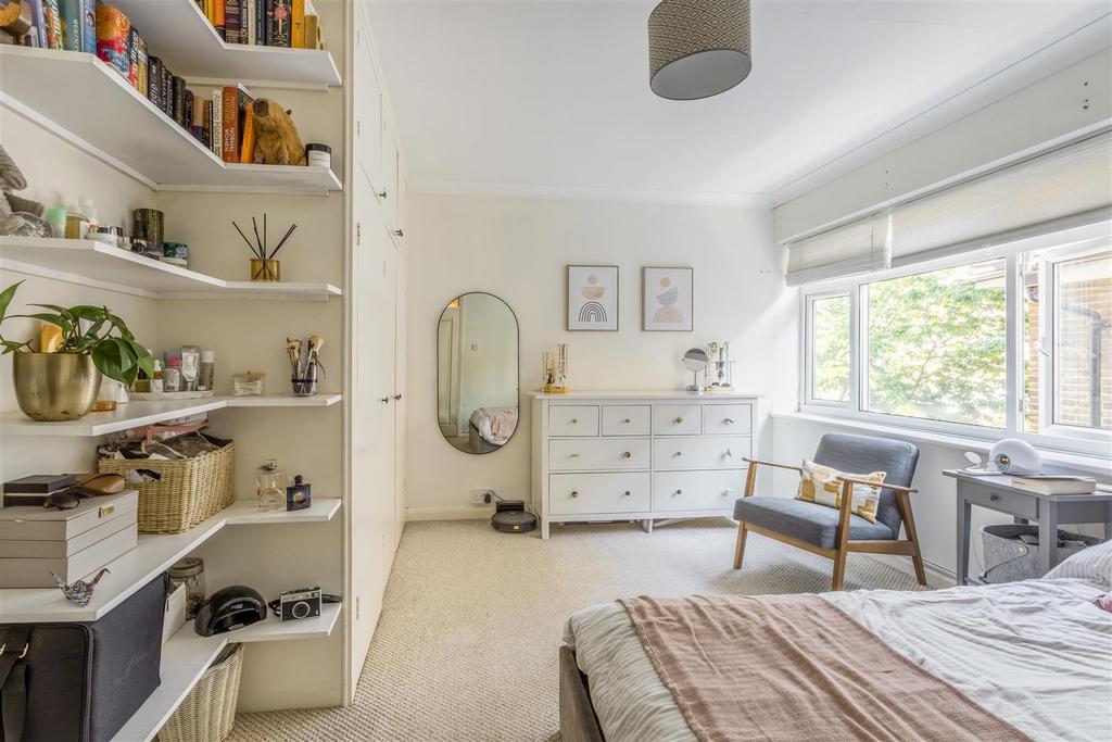 Flat 6 Carisbrooke-17.jpg