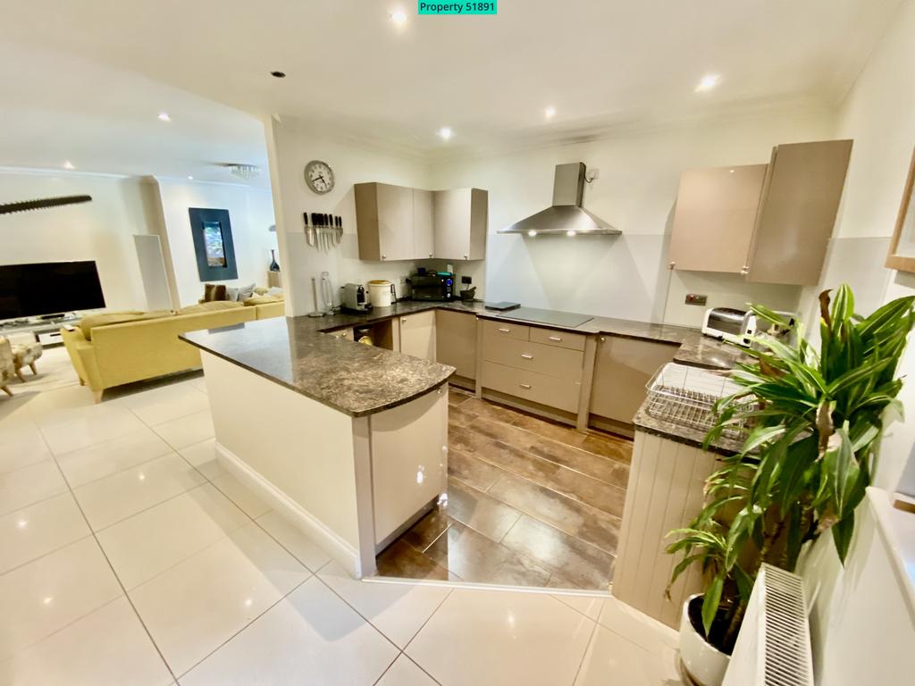 Open plan Kitchen