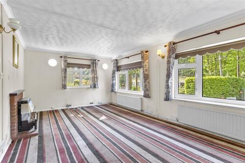 2 bedroom park home for sale, Deanland Wood Park, Golden Cross, Hailsham