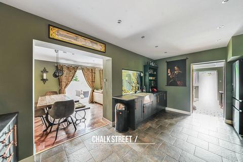 4 bedroom semi-detached house for sale, Hazell Crescent, Collier Row, RM5