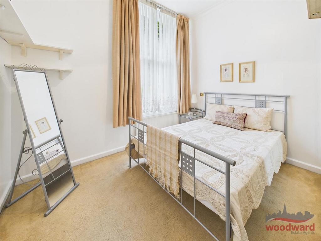 Apartment in Harrow on the Hill - More