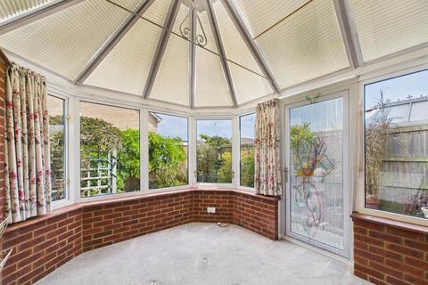 4 Ascot Close, West Wittering, Chichester, PO20 8HW