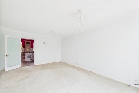 4 Ascot Close, West Wittering, Chichester, PO20 8HW
