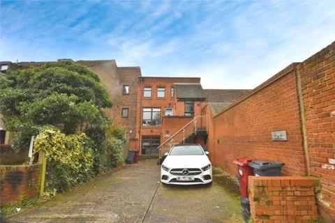 undefined, St. Giles Close, Reading, Berkshire