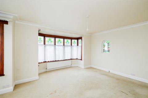 2 Nevin Drive, London, E4 7LH