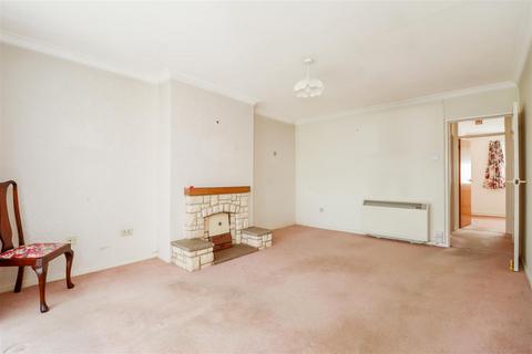 2 bedroom semi-detached bungalow for sale, Ryecroft Meadow, Mannings Heath, Horsham