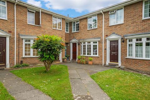 2 bedroom house for sale, Danesrood, Lower Edgeborough Road, Guildford