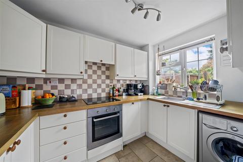 2 bedroom house for sale, Danesrood, Lower Edgeborough Road, Guildford